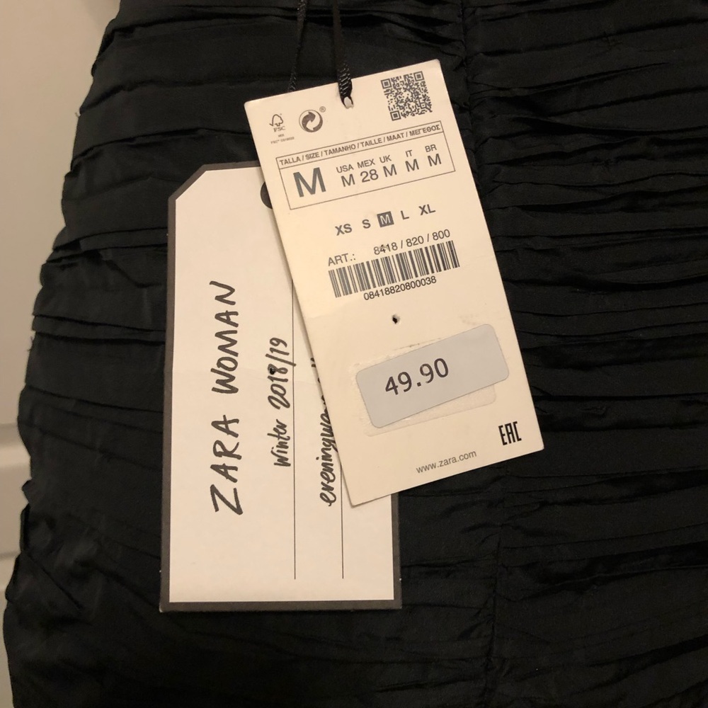 🔘 ZARA 🔘  Zara Ruched Black Skirt - Picture 7 of 8